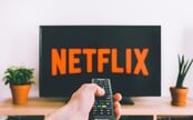 V kancelářích Netflixu probíhá razie. Má jít o podezření z daňových podvodů