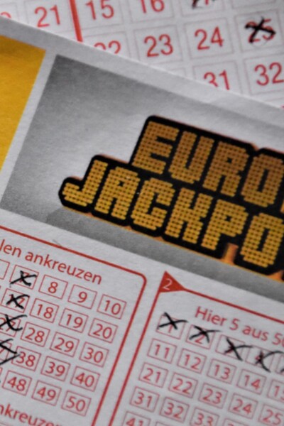 V lotérii Eurojackpot padla extrémne vysoká hlavná výhra. Víťazovi však nevyplatia všetky peniaze