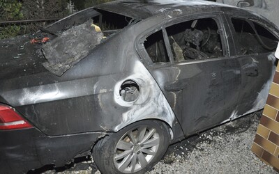 V obci Zlaté objavili zhorené telo a auto