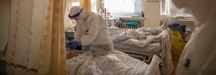 V pondělí v Česku nikdo nezemřel na koronavirus. Po devíti měsících