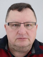 V pražské Sapě zmizel podnikatel z Blanenska. Zbylo po něm jen Porsche a osobní doklady