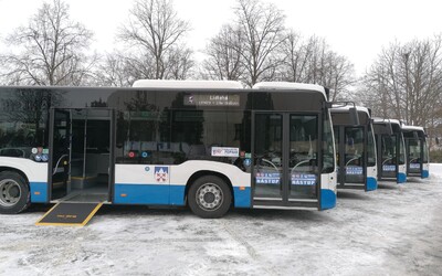 V slovenskom meste hromadne zrušia autobusové spoje pre vysokú chorobnosť. Obmedzenie potrvá minimálne niekoľko dní
