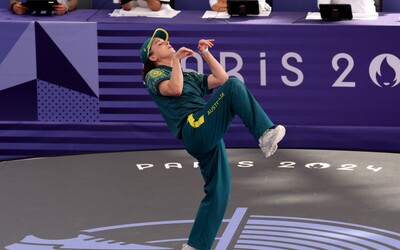 VIDEO: Australská breakdancerka zbořila sociální sítě. Lidé se smějí její olympijské choreografii