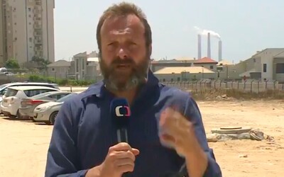 VIDEO: Během vstupu reportéra ČT z Izraele proběhl raketový útok