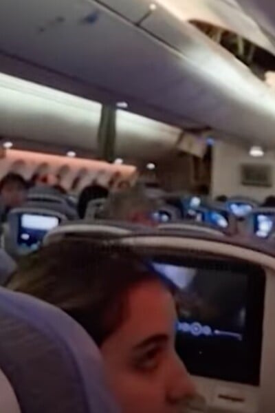 VIDEO: Cestujúcich počas letu z Madridu zasiahli silné turbulencie. 30 ľudí je zranených, pilot musel núdzovo pristáť