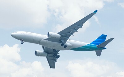 VIDEO: Dráma na palube lietadla. Hustý dym spôsobil paniku, cestujúcich museli evakuovať