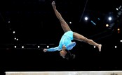 VIDEO: Gymnastka Simone Biles přepsala historii. Podívej se, jak zvládla jeden z vůbec nejtěžších prvků 