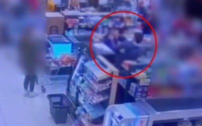 VIDEO: Hádka v bratislavských potravinách skončila bitkou. Zadržanému mužovi hrozí až trojročný trest
