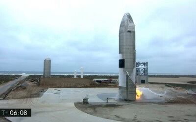 VIDEO: Historický moment společnosti SpaceX. Raketě Starship se poprvé podařilo přistání na zemi