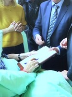 VIDEO: Hrad zveřejnil video s prezidentem Zemanem. Krátce na něm hovoří