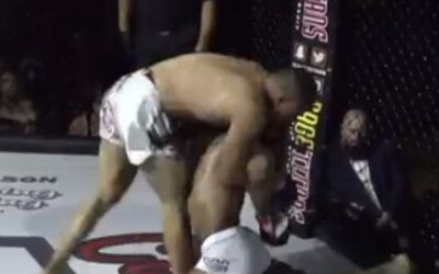 VIDEO: Hrozivá zlomenina v amatérskom MMA zápase vydesila aj komentátorov. Prasknutie kosti bolo počuť až do hľadiska 