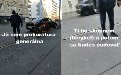 VIDEO: „Ja som generálna prokuratúra,“ hneval sa muž v Bratislave, ktorý chcel parkovať na chodníku. Vyhrážal sa skopnutím bicykla
