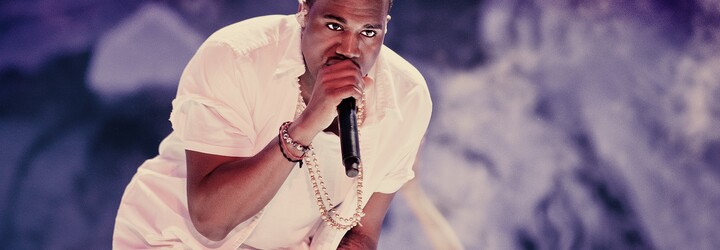 VIDEO: Kanye West se na pódiu podpálil