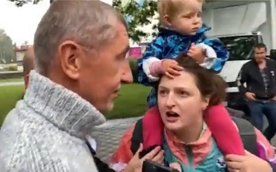 VIDEO: „Lháři a estébáku,“ křičela na Babiše žena s dítětem. Jeho mítinky opět provází vyhrocené situace