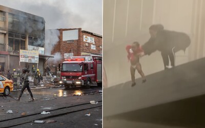 VIDEO: Matka hodila své dítě z balkonu hořící budovy do davu cizích lidí. Nepokoje v Jihoafrické republice přetrvávají