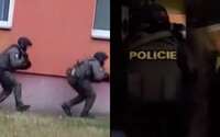 VIDEO: Muž z Česka sa vyhrážal, že bude strieľať do matiek a detí. Táto civilizácia má vymiznúť, vyhlásil
