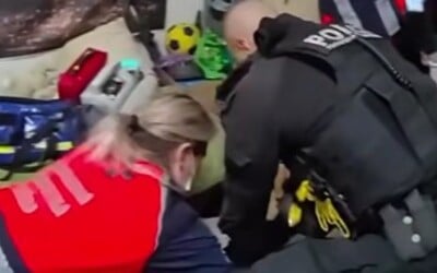 VIDEO:  Neobyčajná akcia v Košiciach: Policajti oživili ženu, ktorá bola 10 minút bez známok života