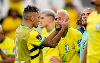 VIDEO: Neymar sa po porážke v Katare rozplakal, utešoval ho aj syn Ivana Perišića