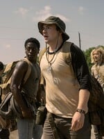 VIDEO: Nový film podľa knihy Stephena Kinga ťa prinúti začať trénovať na maratón. Kto v ňom zastaví, zomrie