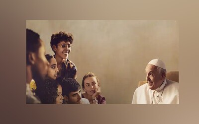 VIDEO: Papež a generace Z v novém dokumentu společně řeší LGBT+, interrupce nebo feminismus