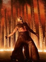 VIDEO: Pokračování kontroverzního zombie hororu má venku první trailer. Voldemort v něm bojuje se šíleným kultem