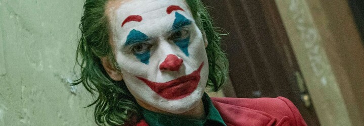 VIDEO: Pozri si prvé zábery z Jokera 2. Ľudia si v LA nakrúcali priamo zo svojich bytov Joaquina Phoenixa a filmárov