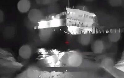 VIDEO: Pozri si video z dronu, ktorým Ukrajinci zasiahli ruský tanker