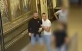 VIDEO: Před Lucernou došlo k závažnému činu. Policie hledá neznámého násilníka