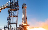 VIDEO: Štart rakety New Shepard od Blue Origin skončil minútu po vzlete fiaskom