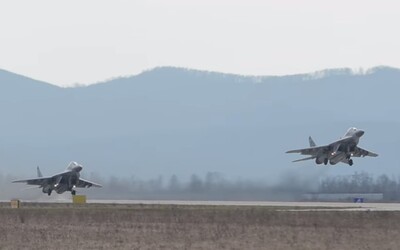VIDEO: Takto zo Slovenska posledný raz odlietali stíhačky Mig-29. Ukrajinci si po stroje prišli až na Sliač