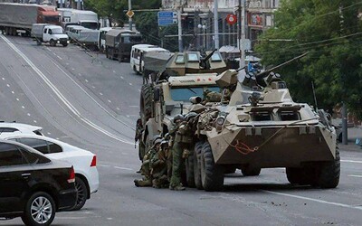 VIDEO: Tanky a vojáci v ulicích. Takto to nyní vypadá v ruském městě, kam vstoupili wagnerovci