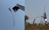VIDEO: Turistovi se během bungee jumpingu přetrhlo lano. Zachránilo ho mělké jezírko, do kterého spadl