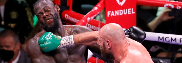 VIDEO: Tyson Fury tvrdo knockoutoval súpera a obhájil pás pre šampióna tažkej váhy
