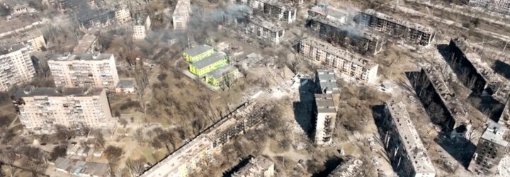 VIDEO: Ukrajinské ministerstvo sdílelo letecké záběry bombardovaného Mariupolu