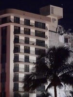 VIDEO: V Miami sa zrútila výšková budova. Potvrdili tri obete, takmer sto ľudí je nezvestných