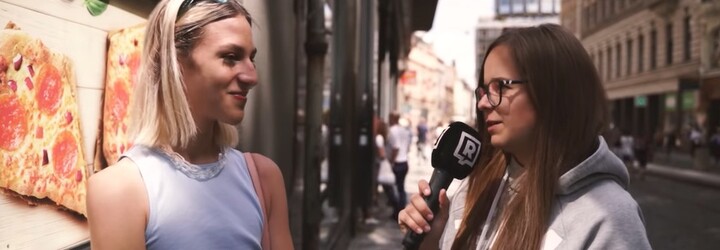 VIDEO: V Praze jsme zjišťovali, jaké tenisky lidé nosí a kolik za ně utratili (Anketa)