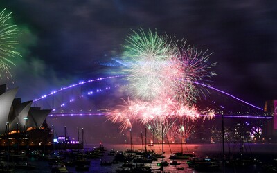 VIDEO: V Sydney oslávili rok 2023 veľkolepým ohňostrojom