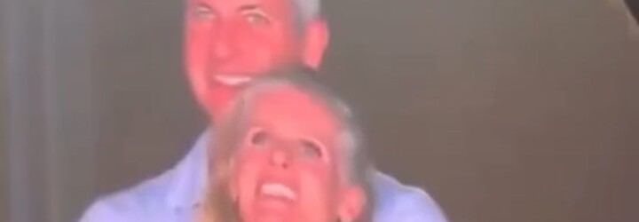 VIDEO: Virální moment z koncertu Coldplay má brutální následky. Záběry odhalily ředitele firmy s milenkou