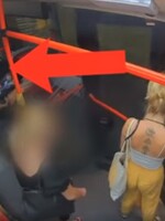 VIDEO: Ženu sa pokúsil znásilniť chlapík, ktorý si ju vyhliadol v bratislavskej MHD. Nútil ju k sexu, ale vystrašil ho krik