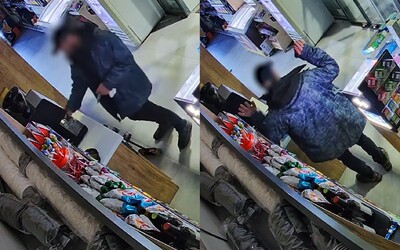 VIDEO: Zlodej si pri vykrádaní pražskej benzínky urobil kávu. Polícia ho zadržala, práve keď ju začal popíjať