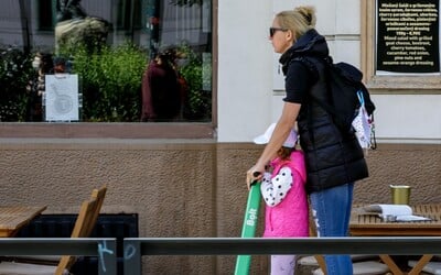 VYSVETĽUJEME: Od roku 2026 bude v zákone stanovená rýchlosť chôdze. Chodci sa nemusia báť, že ich budú merať