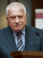 Václav Klaus se vyjádřil k útoku ve Vrběticích: „Pseudoopozice nás straší, kdyby volby vyhrál Trump, nic z toho by se nestalo.“