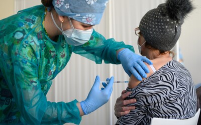 Vadí ti pomalé očkování v Česku? 130 zemí s ním ještě ani nezačalo