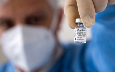 Vakcína Pfizer funguje proti brazilské, britské i jihoafrické mutaci, ukazuje studie