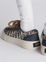 Valentino, Miu Miu aj Louis Vuitton. Tieto high fashion tenisky posunú tvoje outfity na novú úroveň