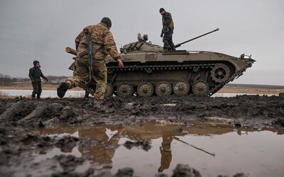Válka na Ukrajině: Velká Británie zvažuje, že Kyjevu poprvé pošle tanky