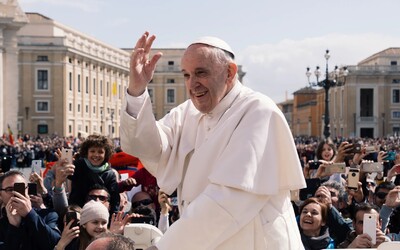 Vatikán chce, aby kríž niesla Ukrajinka s Ruskou. Veľkopiatková krížová cesta vyvoláva kontroverzie