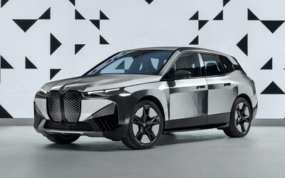 Díky unikátní technologii dokáže BMW iX měnit barvu karoserie. Takto to funguje 