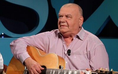 Vo veku 73 rokov zomrel český spevák František Nedvěd