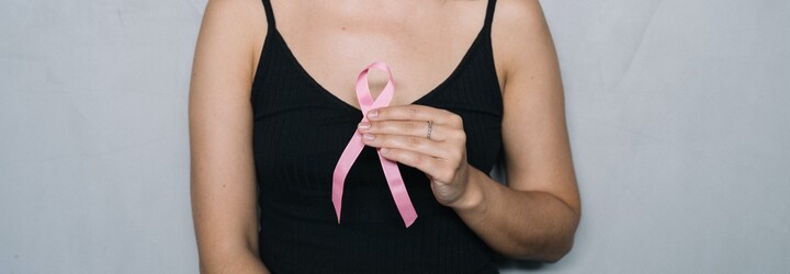 Vědci testují vakcínu proti rakovině prsu, mohla by pomoci proti agresivním formám onemocnění